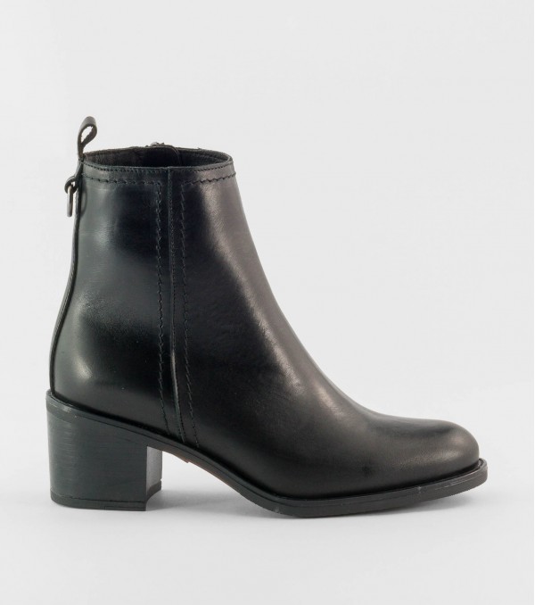 Botín Alpe 4203 Negro.