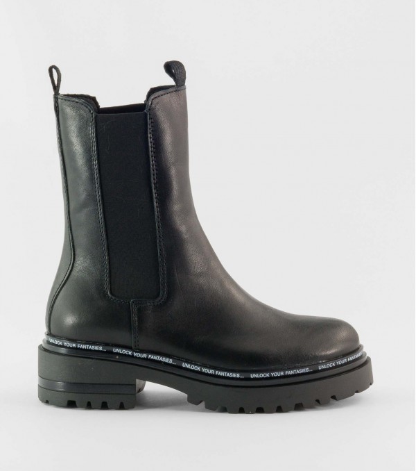 Bota Alpe 4133 Negro.