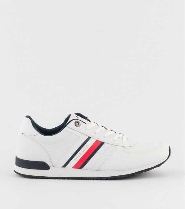 Deportivo Tommy Hilfiger...