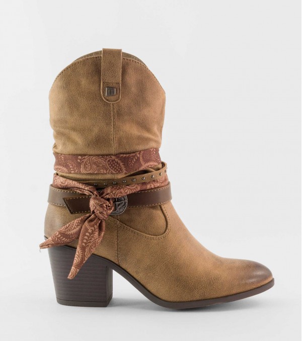 Bota Mustang 50275 Taupe.