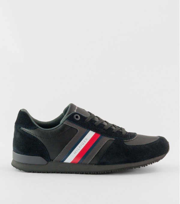 Deportivo Tommy Hilfiger...